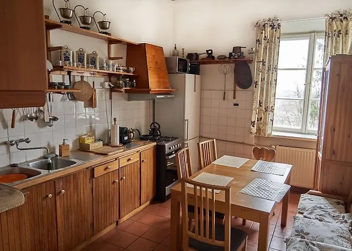 Royal Castle 2 And Kitchen 55sqm